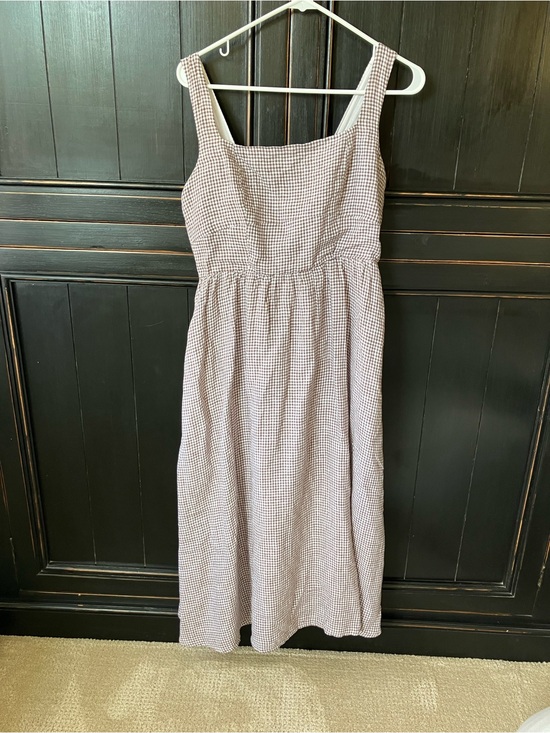 Quince Dresses & Skirts - Sleeveless Gingham Midi Dress in brown